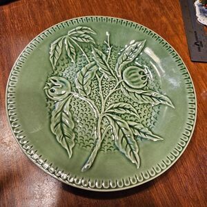 Bordallo Pinheiro Green Poppy Salad Plate Made in Portugal NEVER USED No Crazing